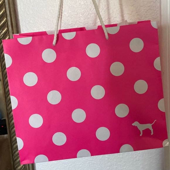 Victoria’s Secret Pink crop top - Picture 3 of 3